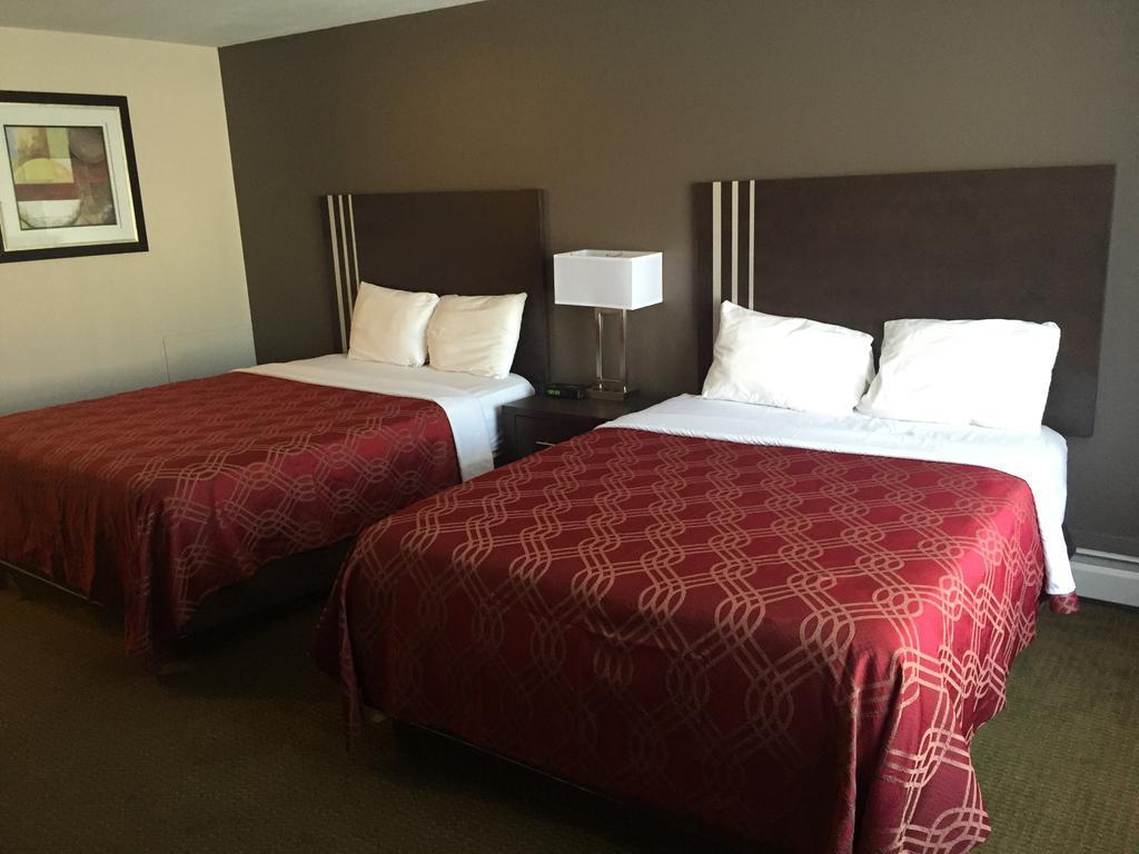 Econo Lodge Inn & Suites Lethbridge Eksteriør billede