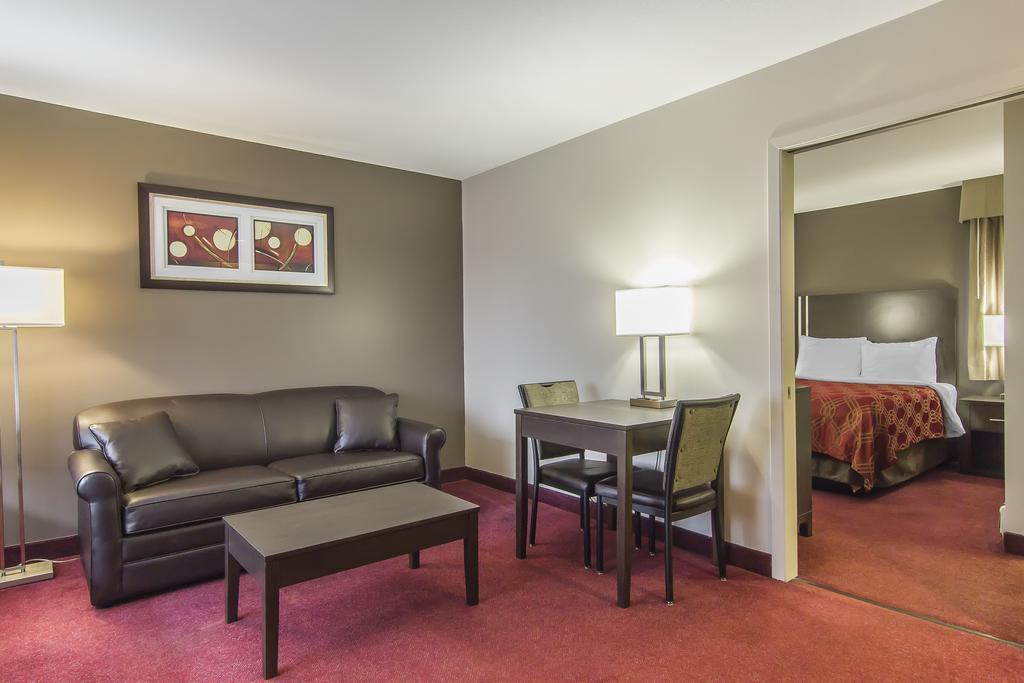 Econo Lodge Inn & Suites Lethbridge Eksteriør billede